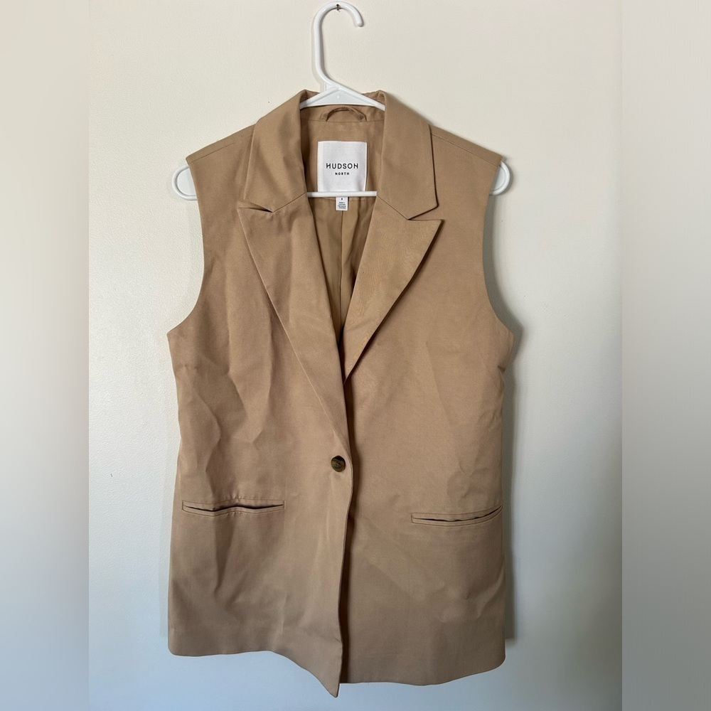 Hudson North Sleeveless Blazer - Picture 3 of 9